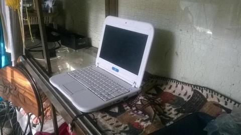 M.ini Laptop fina de todo precio D Regalo 1600 Bs. En Maracay