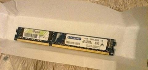 Tarjetas de memoria RAM DDR3, Disco Duro SATA