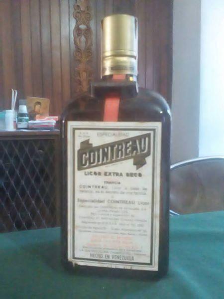 Botella de Cointreau, precio de remate