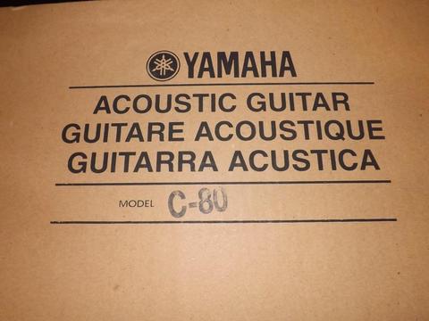 Guitarra acústica marca Yamaha modelo C80 Nueva en su caja