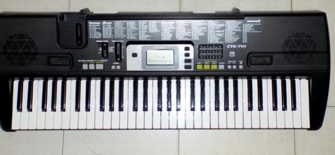 Teclado Casio CTK710