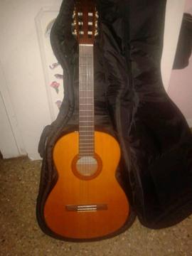 Guitarra Acústica Yamaha C70