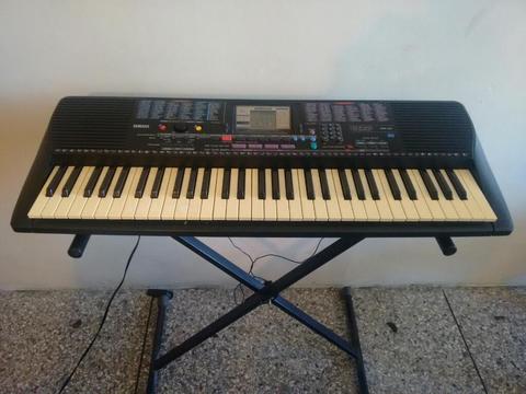 Teclado Yamaha 5/8