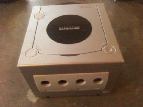 Gamecube solo la consola barato mejor que un ps2