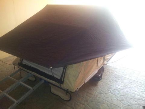 se vende Carpa marca Anaconda de techo