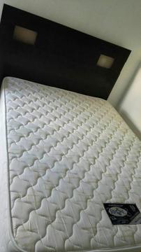 Cama Matrimonial con Colchon
