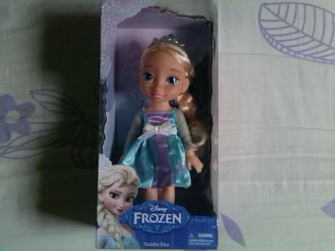 Muñeca Eelsa Frozen nueva oferta