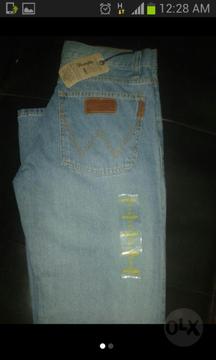 Pantalon Wrangler de Caballero Talla 28