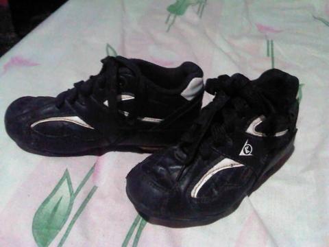 Tacos de Beisbol Marca Kook Talla 30, 450.000 Bs