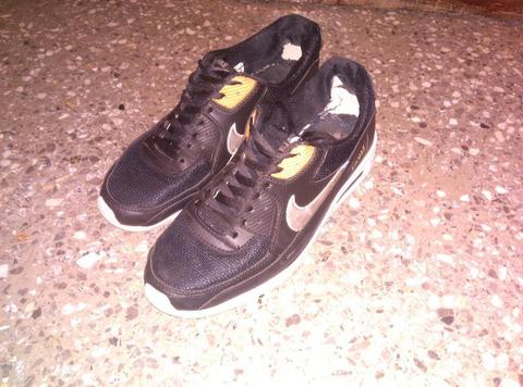 Zapatos Nike Negros