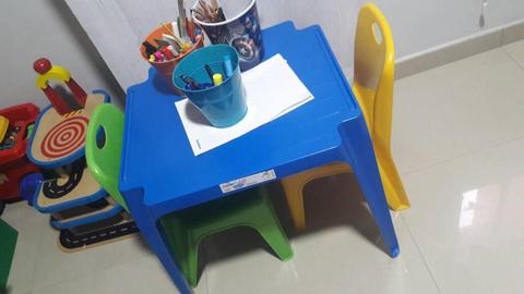 Mesa con Silla para Niños