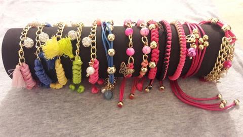 Pulseras