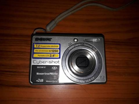 Camara Digital Memoria SD 2GB Sony Buen Estado