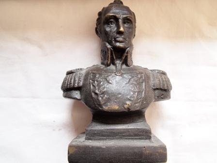 Busto de Simón Bolívar en bronce para escritorio