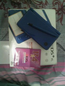 NINTENDO DS XL CON R4