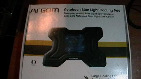 Base para laptop con blue light con ventilador completamente nueva y sin uso