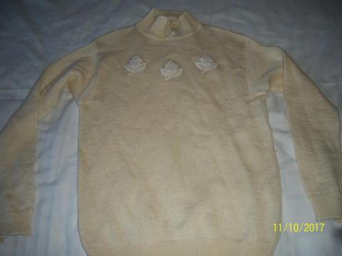 Sweater Para Dama Crema Claro talla S