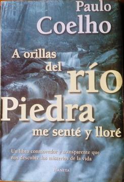 Libro A orillas del río Piedra me senté y lloré