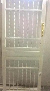 reja protector 76 cm x 190 doble cerradura