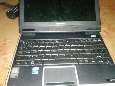 MINI LAPTOP NB100 PARA REPARAR O REPUESTO