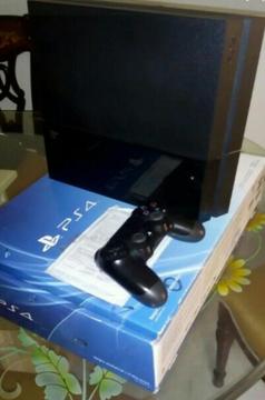 Play Station 4