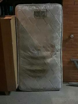 Vendo Colchon Indicidual con Su Cama