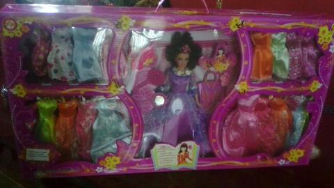 Espectacular Muñeca Princesa Disney nueva en su caja