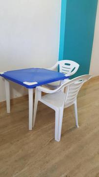 MESA Y SILLA PARA NIÑOS