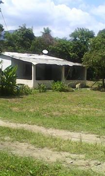 se vende una casa en guacara via vigirima sector tronconero en perfectas condiciones