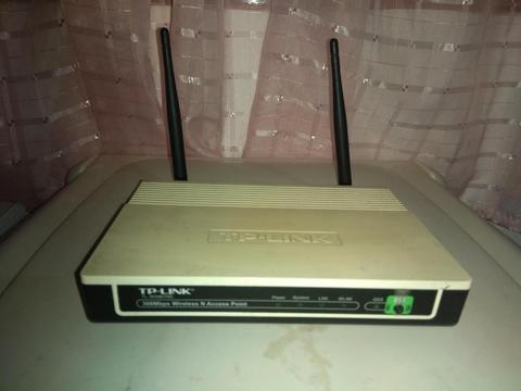 Access Point N Tplink 300mbps Dos Antenas Router