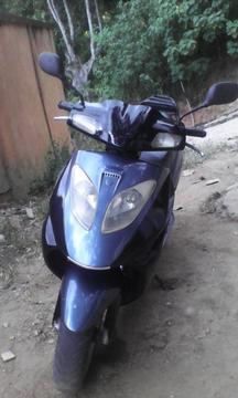 vendo mi moto benda speed 150cc o cambio por sincronica