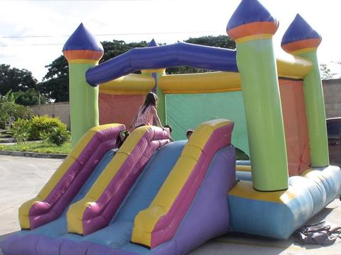 Vendo Castillo Colchón Inflable 6x4 Doble Tobogan