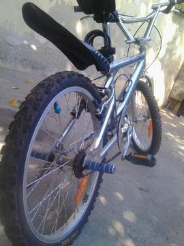 Bicicleta rin 20 corrente cromada, como nueva