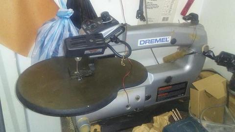 Caladora de mesa marca Dremel