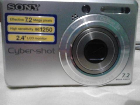 Camara Sony 7.2MP