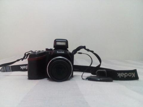 Camara Semiprofesional Kodak Z5010