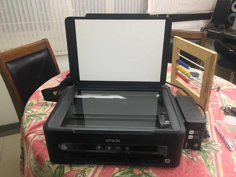 Impresora Multifuncional Epson L210 Como Nueva