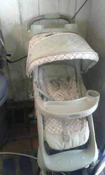 COCHE GRACO POCO USO CON PORTA BEBE Y BASE PARA CARRO