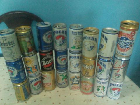 Se vende 24 latas de colección de CERVEZA,, antiguas,,vacías