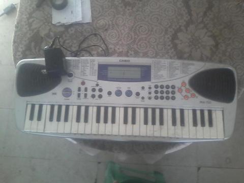 vendo teclado casio en buen estado