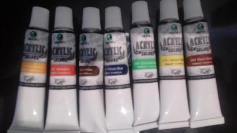 tubos de pintura ACRYLIC COLOUR