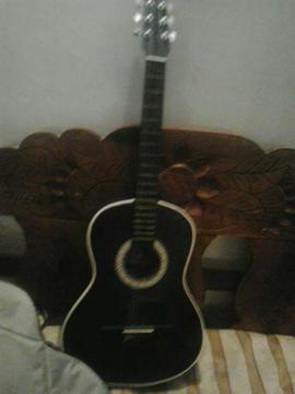 Guitarra Acustica Casi Nueva
