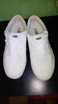 VENDO ZAPATOS VANS COLOR BLANCO TALLA 43.5 POCO USO