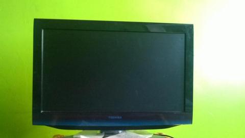 TV TOSHIBA 22 pulgadas