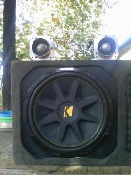 VENDO EXELENTE BAJO DE 15 PULGADAS MARCA KIKERS Y 2 TWITERS TIPO BALA ENCAJONADO EXELENTE SONIDO NITIDO