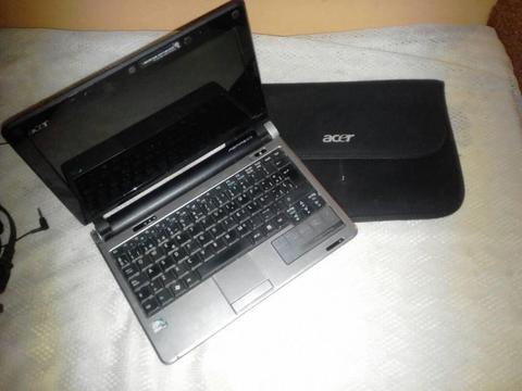 Mini laptop ACER aspire one