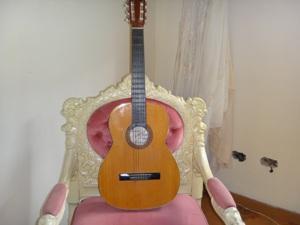 GUITARRA ORIGINAL ESPAÑOLA DEL ARTISTA RAMIREZ