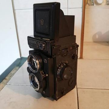 Camara fotográfica Yashica MAT124 G para colección