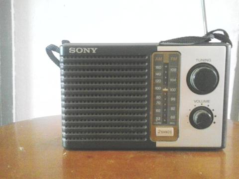 Radio Amfm Marca Sony De Pilas, Portatil