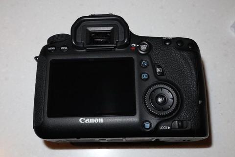 Cámara réflex digital Canon EOS 6D 20.2MP